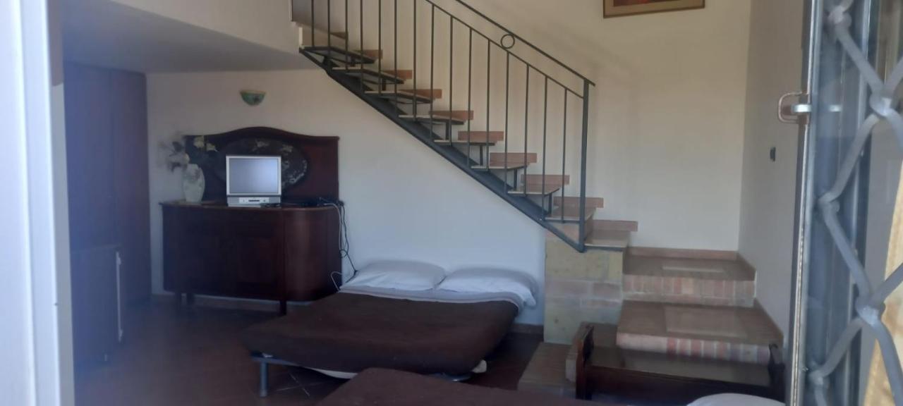Agriturismo Borgo Nuovo Sant'Agata Dei Goti Hotel Migliara-San Silvestro Luaran gambar